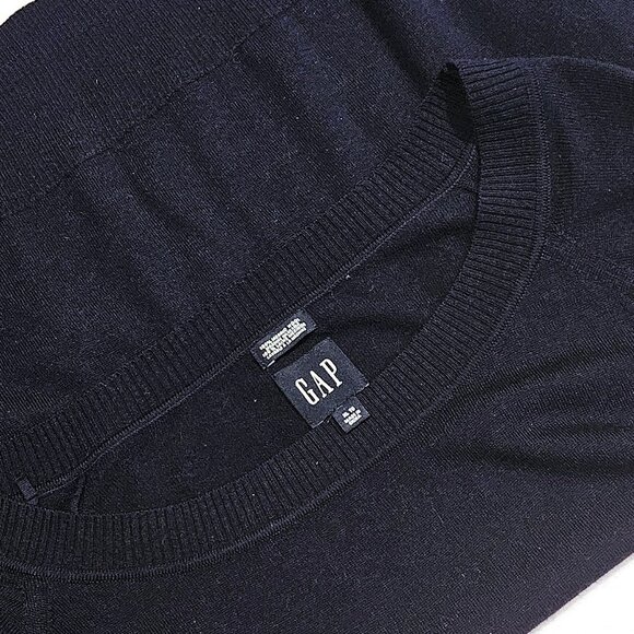 GAP - Navy soft merino wool pullover sweater - Picture 11 of 11
